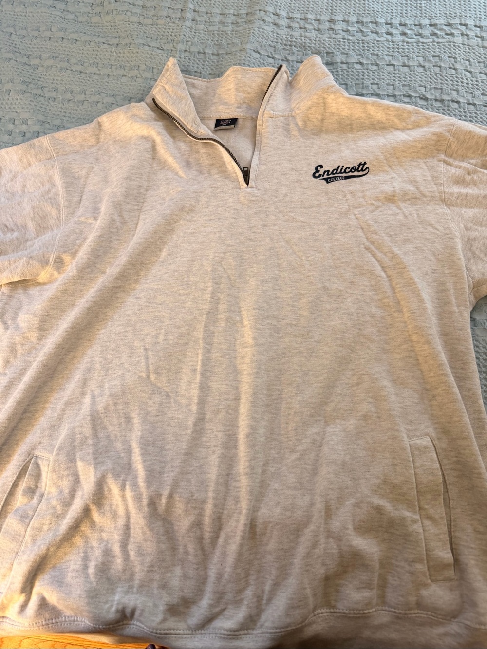MV Sport Cream/Black Logo Fleece Pullover